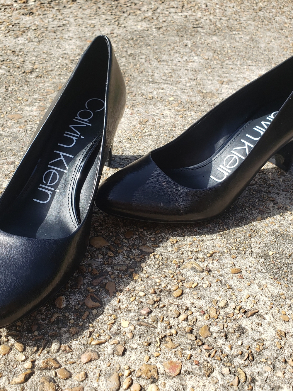 Calvin Klein Black Pointed  Pumps Heels Size 8M